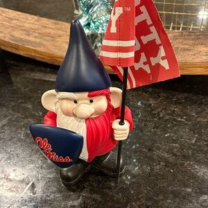 EUC Ole Miss Hotty Toddy Porch/Home Gnome